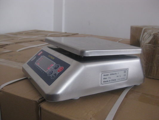 อินเทอร์เฟซ RS232 ABS Pan เครื่องชั่งอิเล็กทรอนิกส์แบบชาร์จไฟได้ 3 กก