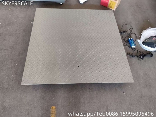 0.9x1.5m 2t Platform Scale Carbon Steel อิเล็กทรอนิกส์ Weighing Scales Digital Floor Scale อุตสาหกรรม