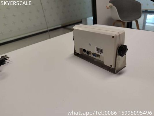 ตัวชี้วัดน้ําหนักบนพื้นปลาตฟอร์มที่มีจอ LCD และประเภทเทอร์มินัล