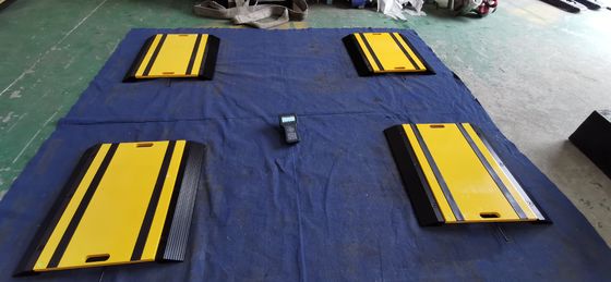 เครื่องชั่งเพลาแบบพกพา IP66 30T Weighbridge ultrathin ความแม่นยำสูง