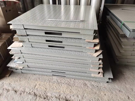 เครื่องชั่งดิจิตอลอิเล็คทรอนิคส์อุตสาหกรรมหนักรูปสี่เหลี่ยมจัตุรัส 1000kg